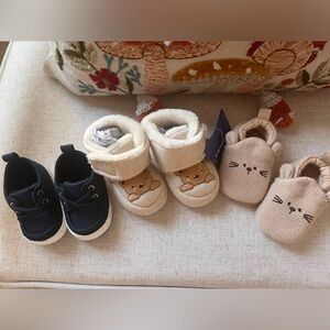 3 pairs baby shoes, NEW